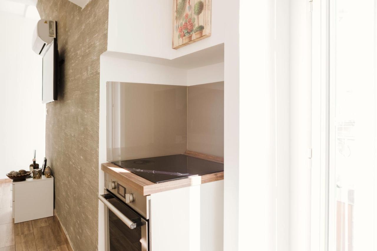 Eden Suite - Central Apartment With Balcony - Мольфетта Экстерьер фото