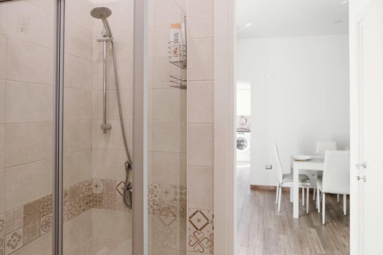 Eden Suite - Central Apartment With Balcony - Мольфетта Экстерьер фото